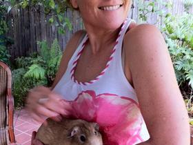 2011-02-06 Alison and Caramel (c) Jeanne Peijnenburg.jpg